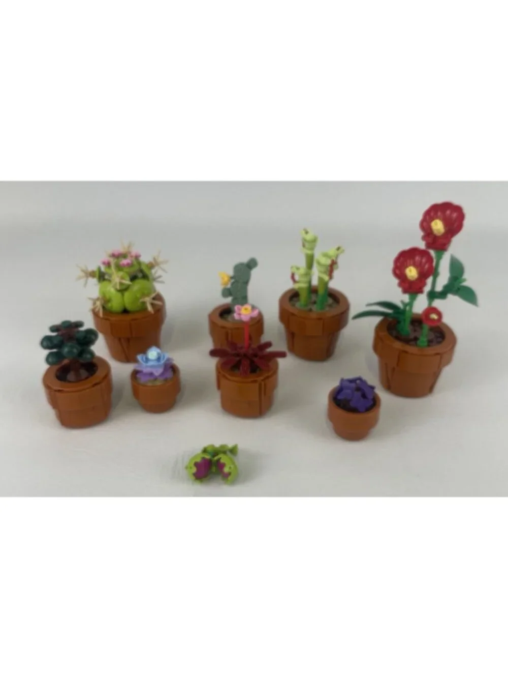 Lego Botanical Collection Tiny Plants Set 10329 Building Toy Cactus Succulents